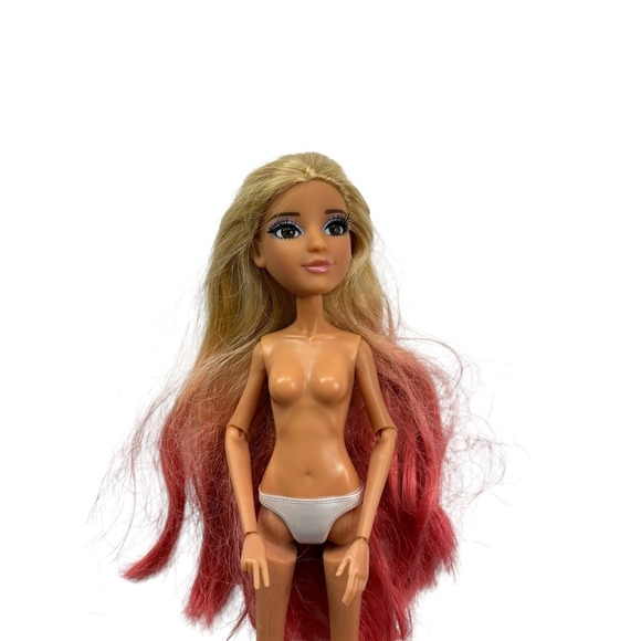 Disney Descendants Evie, Mc2 Adrienne, Wonder Woman Dolls & Monster High Luggage - Picture 11 of 16